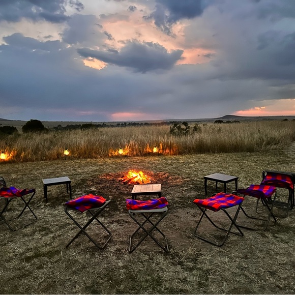 Meet your Posher, Emmy’s Edit - Picture 8 of 16